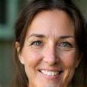 Portretfoto Julia van der Meer
